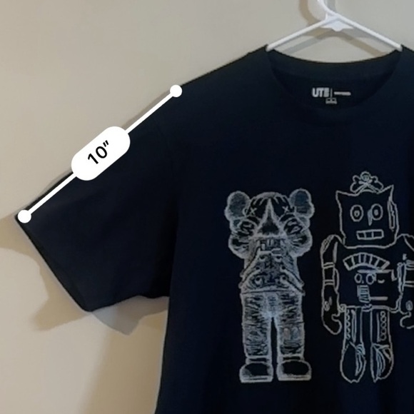 KAWS x Uniqlo Warhol UT Graphic T-shirt
Black Size Large - Picture 9 of 11